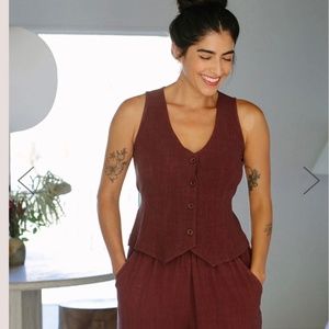 Rachel Pally Linen Louie Vest in Redwood size M
